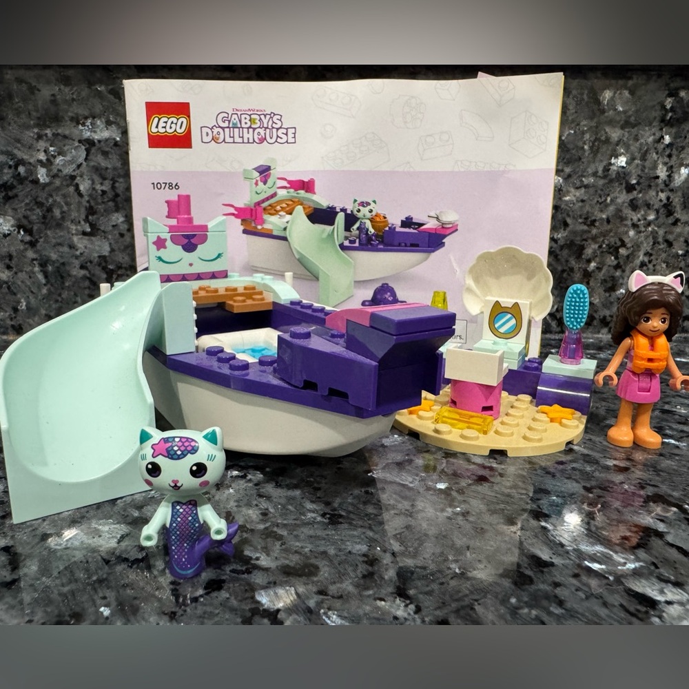 LEGO Gabby's Dollhouse Gabby & MerCat’s Ship & Spa 10786